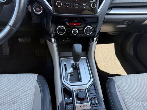 Used 2020 Subaru Forester Premium image 11