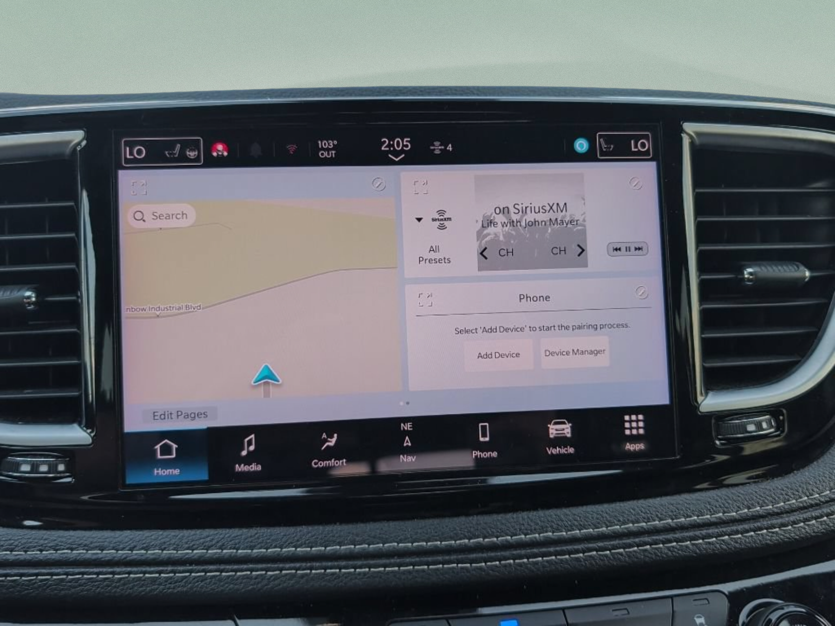 Used 2025 Chrysler Pacifica Limited FWD image 21