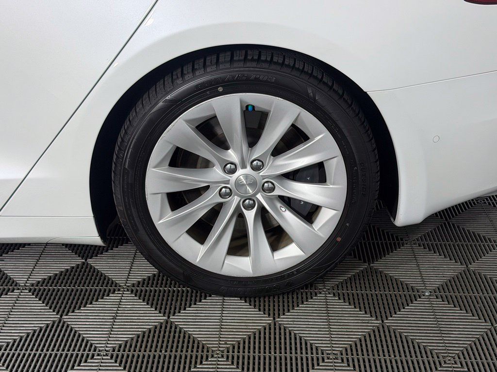 Used 2020 Tesla Model S Long Range AWD/4WD image 9