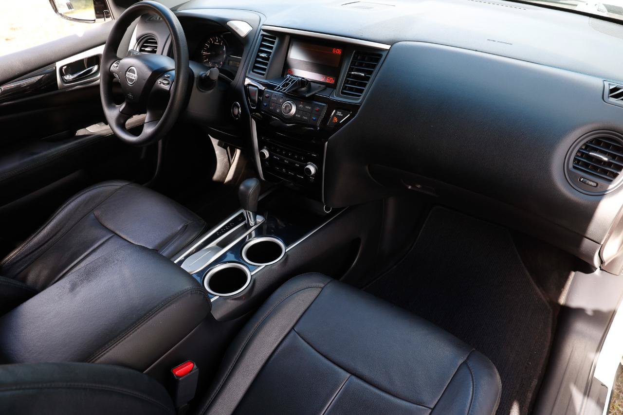 Used 2014 Nissan Pathfinder S FWD image 17