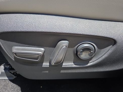 Used 2026 Toyota Grand Highlander AWD Hybrid image 16