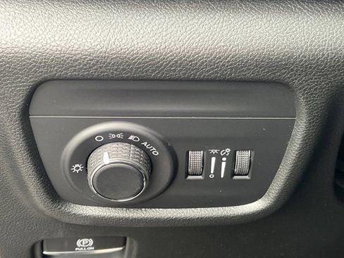 New 2025 Jeep Grand Cherokee Laredo image 22