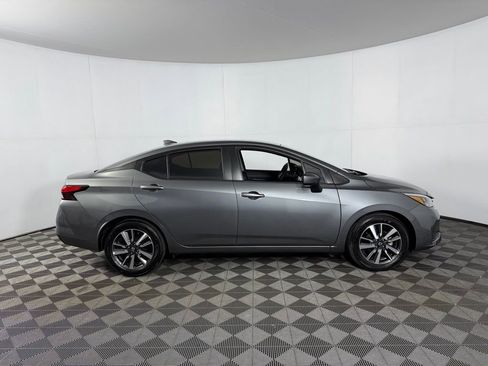 Used 2025 Nissan Versa SV image 5
