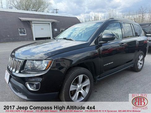 Used 2017 Jeep Compass High Altitude AWD/4WD image 7