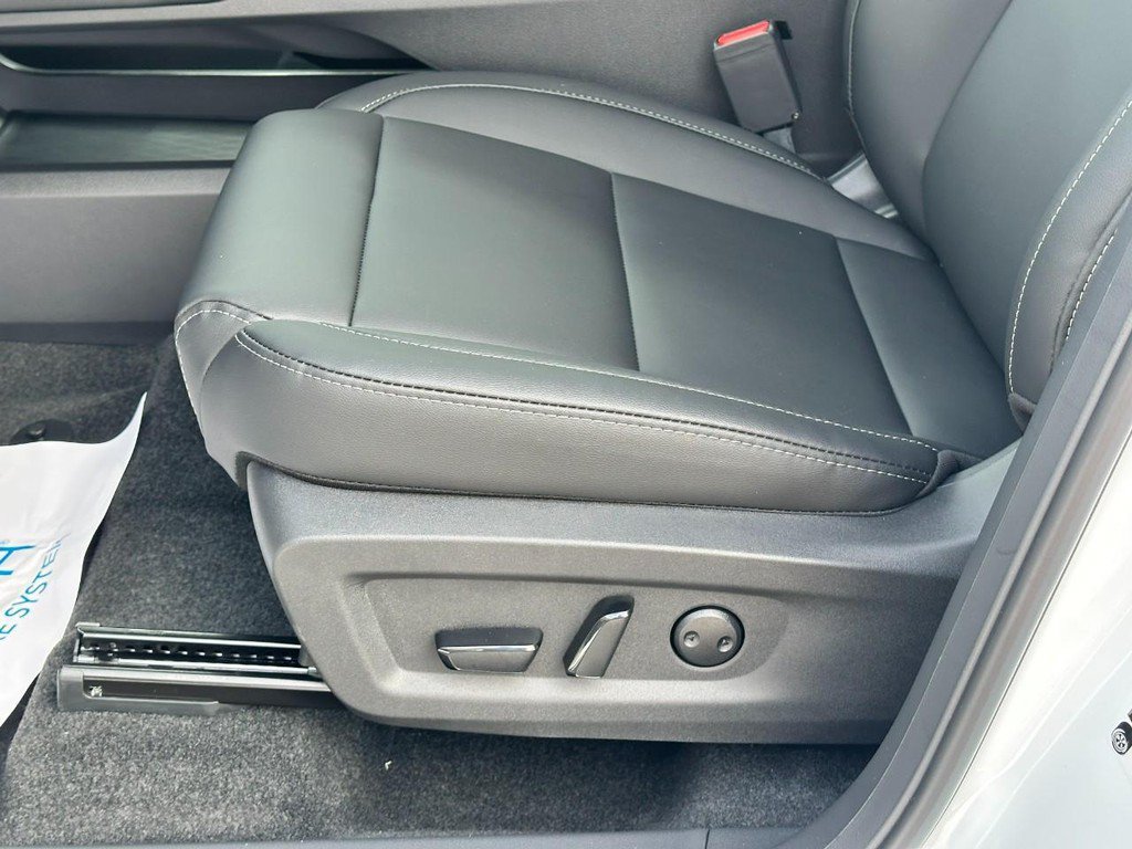 Used 2026 Nissan Murano SV AWD/4WD image 10