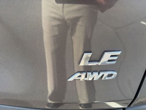 Used 2023 Toyota RAV4 LE image 9