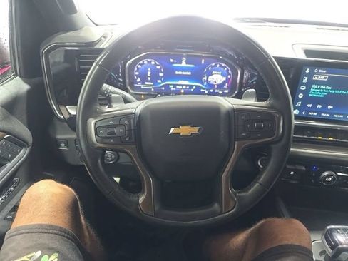 Used 2025 Chevrolet Silverado 1500 High Country AWD/4WD image 10