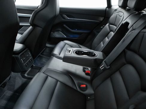 Certified 2022 Porsche Taycan Turbo S AWD/4WD image 36