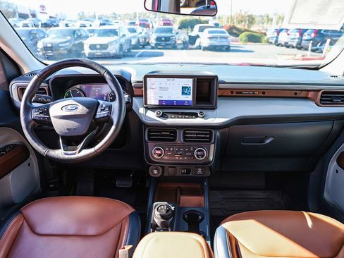 Used 2022 Ford Maverick Lariat w/ Lariat Luxury Package image 2