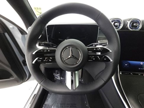 Certified 2025 Mercedes-Benz GLC 300 4MATIC image 12