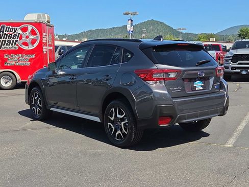 Used 2022 Subaru Crosstrek Hybrid w/ Moonroof Package w/Navigation AWD/4WD image 12