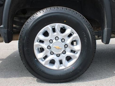 Used 2022 Chevrolet Silverado 2500 LT w/ Convenience Package AWD/4WD image 35