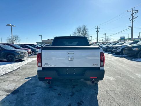 Used 2023 Honda Ridgeline Sport image 12