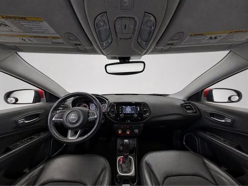 Used 2018 Jeep Compass Latitude AWD/4WD image 26
