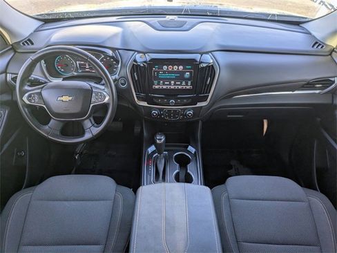 Used 2018 Chevrolet Traverse LT image 18