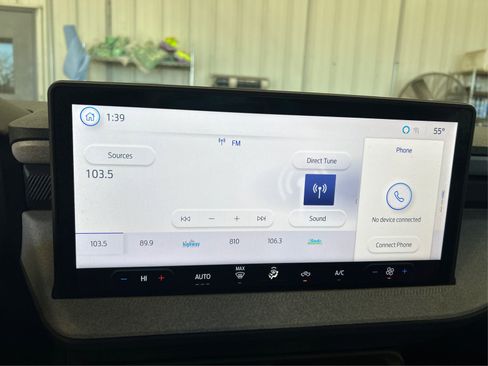Used 2025 Ford Maverick XLT w/ Equipment Group 302A AWD/4WD image 32