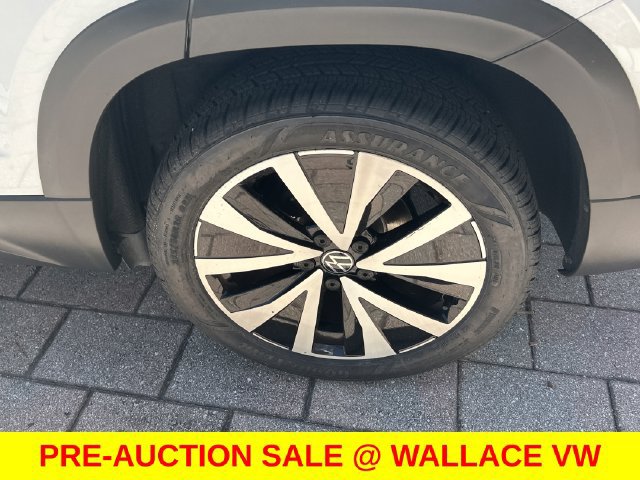 Certified 2023 Volkswagen Taos SE w/ Panoramic Sunroof Package FWD image 13