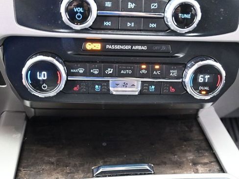 Used 2022 Ford F250 Lariat w/ Lariat Ultimate Package image 22