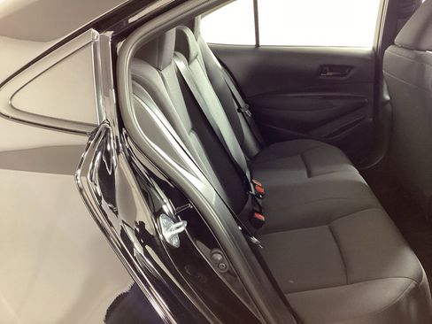 Used 2026 Toyota Corolla LE FWD image 10