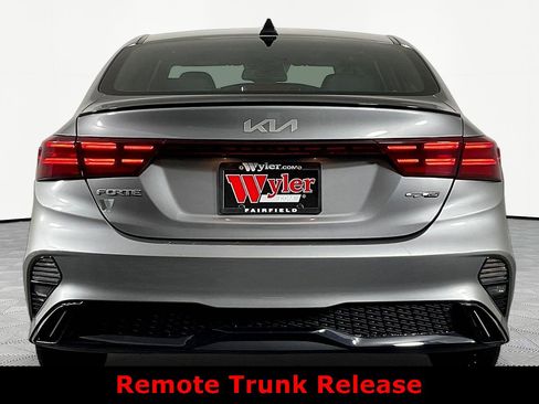 Used 2023 Kia Forte GT-Line w/ GT-Line Premium Package FWD image 5