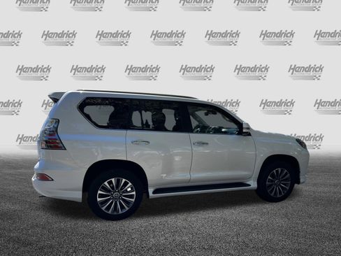 Used 2020 Lexus GX 460 Luxury w/ Accessory Package image 10
