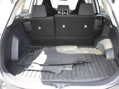 Used 2023 Toyota RAV4 LE AWD/4WD image 22