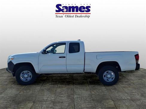 Used 2020 Toyota Tacoma SR image 4