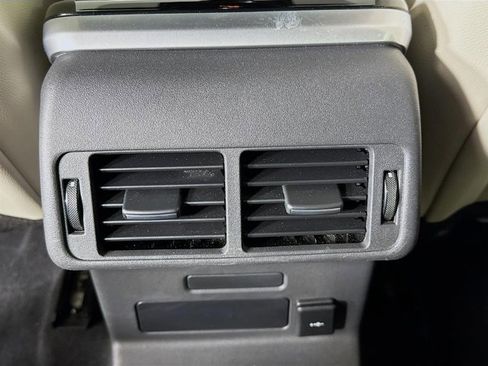 Certified 2023 Land Rover Range Rover Velar R-Dynamic S image 27