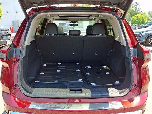 Certified 2025 Nissan Rogue Platinum AWD/4WD image 30