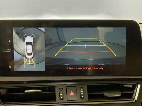 Used 2024 Lexus ES 300h Ultra Luxury w/ Accessory Package (Z1) FWD image 6