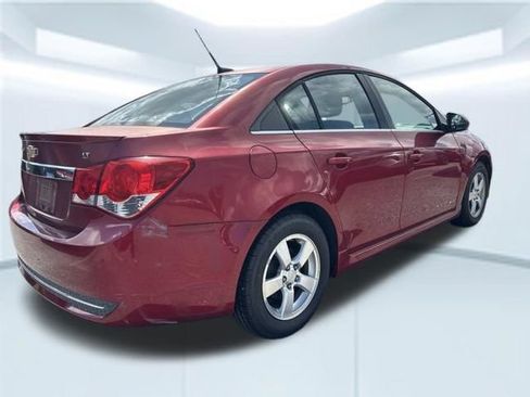 Used 2011 Chevrolet Cruze LT w/ RS Package FWD image 6