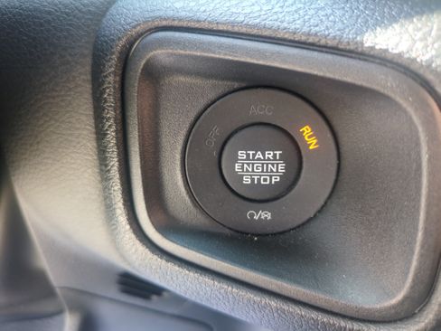 Used 2024 Jeep Wrangler Unlimited Sport AWD/4WD image 23