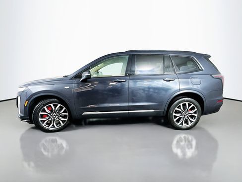 Used 2023 Cadillac XT6 Sport w/ Platinum Package image 4