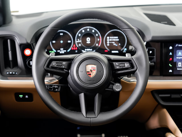 Certified 2026 Porsche Cayenne AWD/4WD image 13