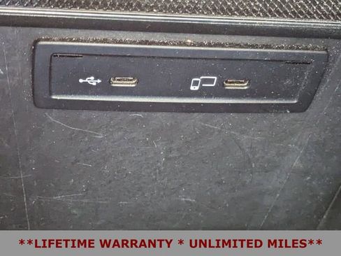 Used 2022 Mercedes-Benz GLC 300 image 24