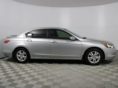 Used 2010 Honda Accord LX-P image 30