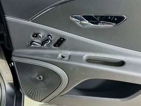 Used 2022 Bentley Flying Spur V8 AWD/4WD image 68