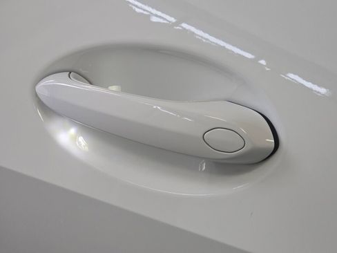 Used 2025 BMW X5 xDrive50e image 33