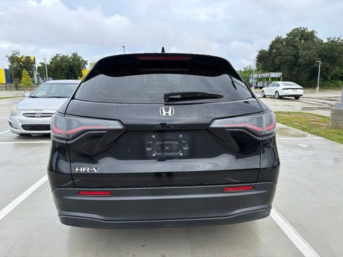 Used 2024 Honda HR-V LX image 6