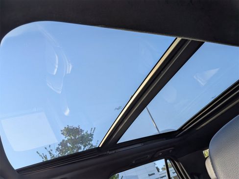 Used 2021 Ford Expedition Max Limited image 27