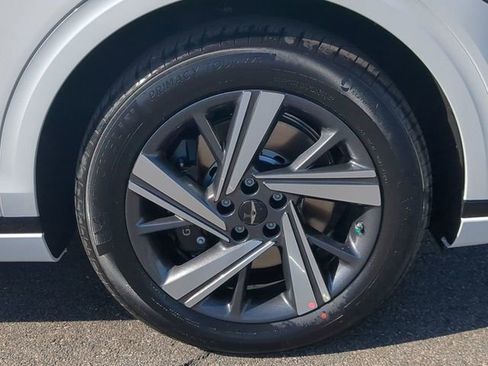 New 2026 Genesis GV70 3.5T Sport Advanced image 10