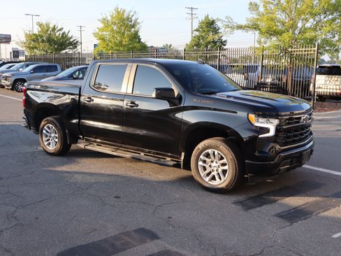 Used 2022 Chevrolet Silverado 1500 RST AWD/4WD image 14