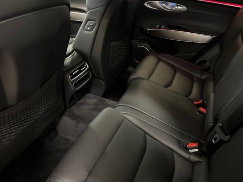 New 2026 Genesis GV70 2.5T AWD/4WD image 12