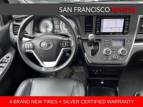 Certified 2019 Toyota Sienna SE w/ SE Preferred Package image 33