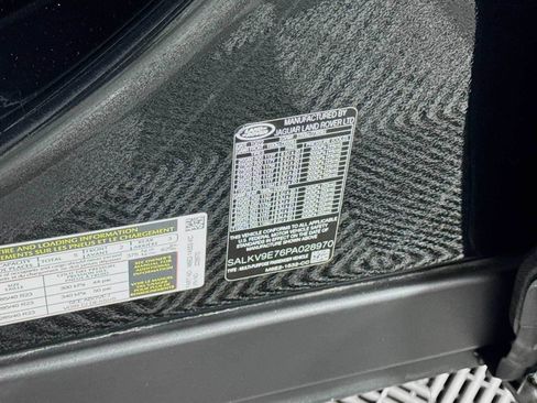 Used 2023 Land Rover Range Rover First Edition image 33