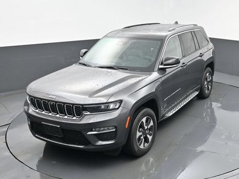 Used 2023 Jeep Grand Cherokee 4WD 4xe w/ Luxury Tech Group II image 23