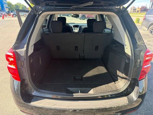 Used 2017 Chevrolet Equinox LT w/ Convenience Package FWD image 8