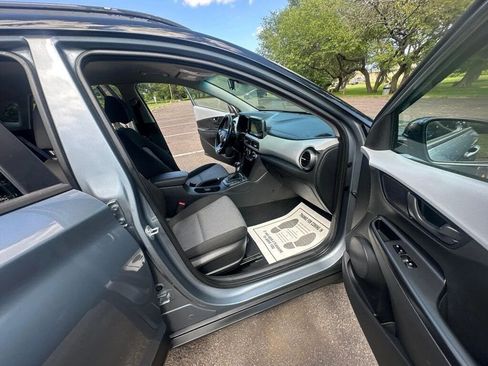 Used 2020 Hyundai Kona SEL image 11