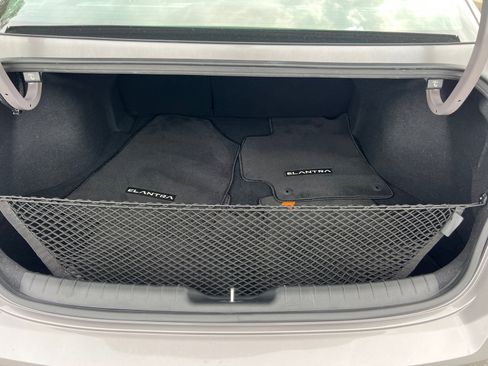 Certified 2023 Hyundai Elantra Limited FWD image 19