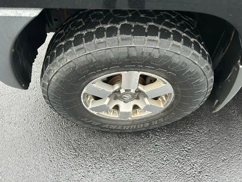 Used 2012 Nissan Xterra PRO-4X w/ Pro-4x Leather Pkg image 30